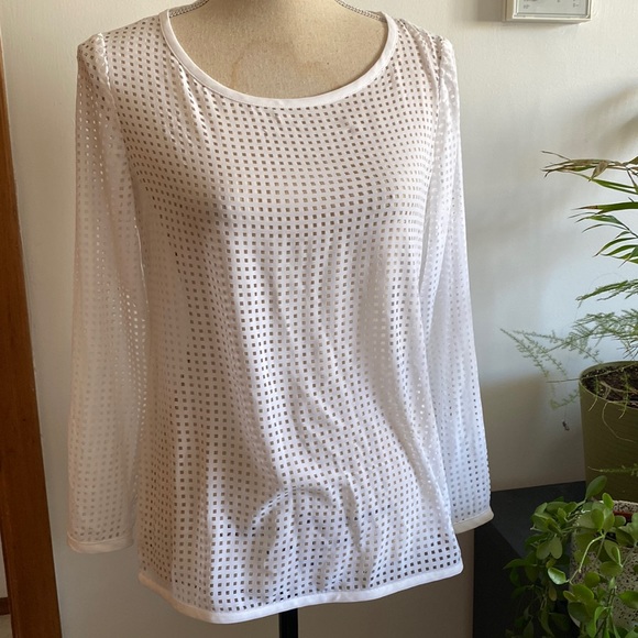 NWT gap perforated cotton long sleeve blouse size XS - Picture 1 of 4
